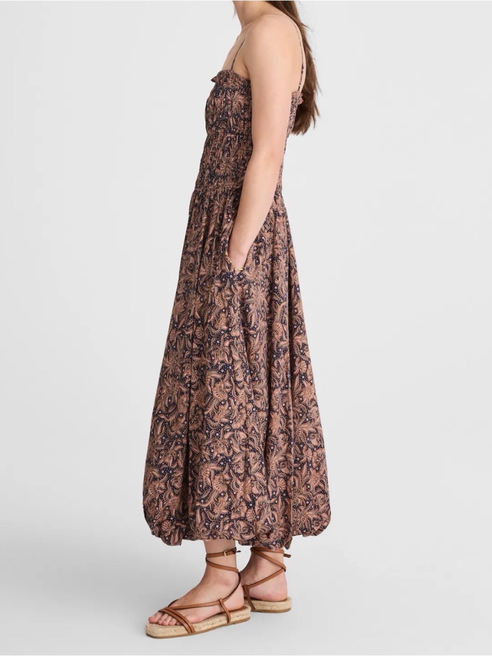 Madewell Smocked bubble hem Midi Dress in paisley/ berry/ brown - Picture 3 of 14